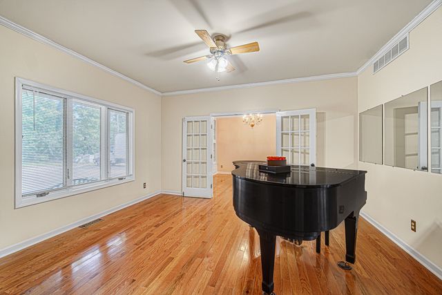 23 Amanda Lane, Yorkville, IL 60560