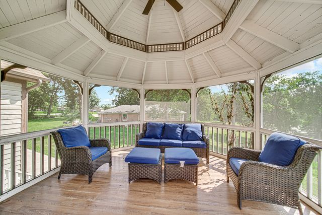 23 Amanda Lane, Yorkville, IL 60560