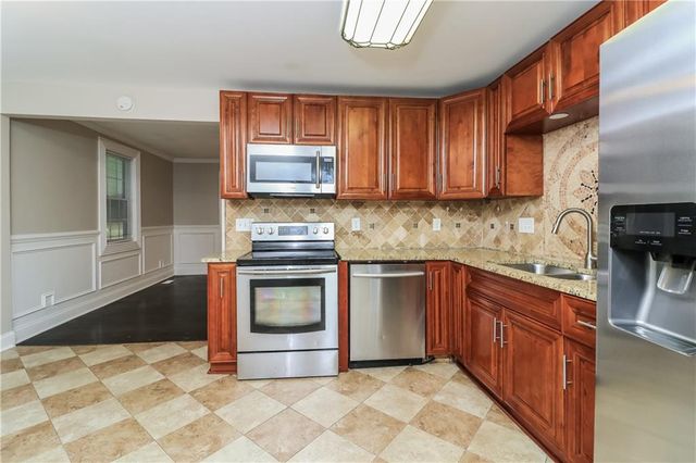 200 Booker Avenue, Fayetteville, GA 30215