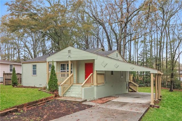 200 Booker Avenue, Fayetteville, GA 30215