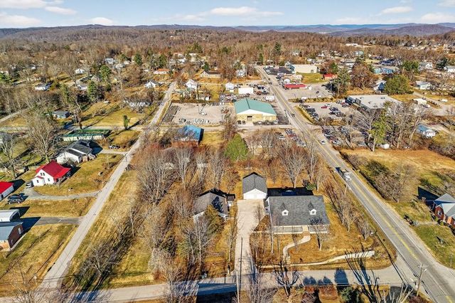 503 S Pine St, Monterey, TN 38574