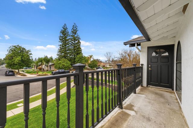 6244 N Farris Avenue, Fresno, CA 93711