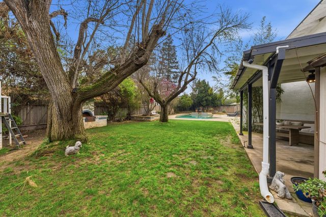 6244 N Farris Avenue, Fresno, CA 93711