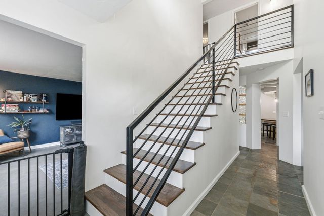 6244 N Farris Avenue, Fresno, CA 93711