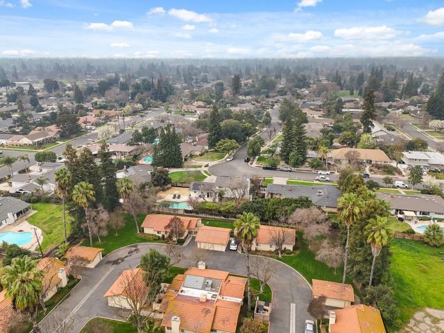 6244 N Farris Avenue, Fresno, CA 93711