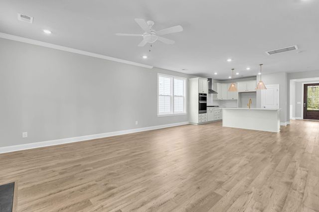 733 Maynard Lane, Summerville, SC 29486