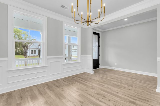 733 Maynard Lane, Summerville, SC 29486