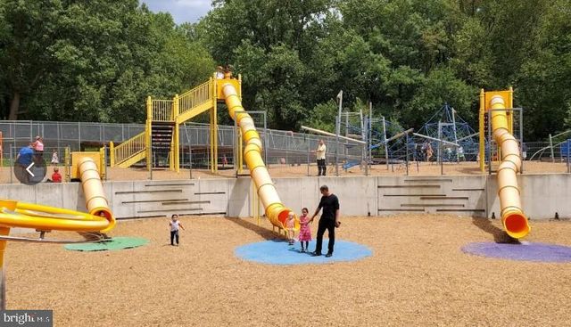 12605 BLUHILL RD, Silver Spring, MD 20906