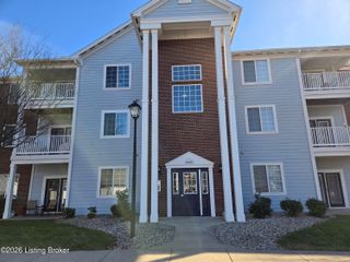 2600 Aristocrat Pl 303, Louisville, KY 40299