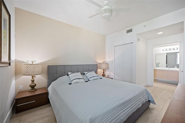 600 NE 27th St 1402, Miami, FL 33137