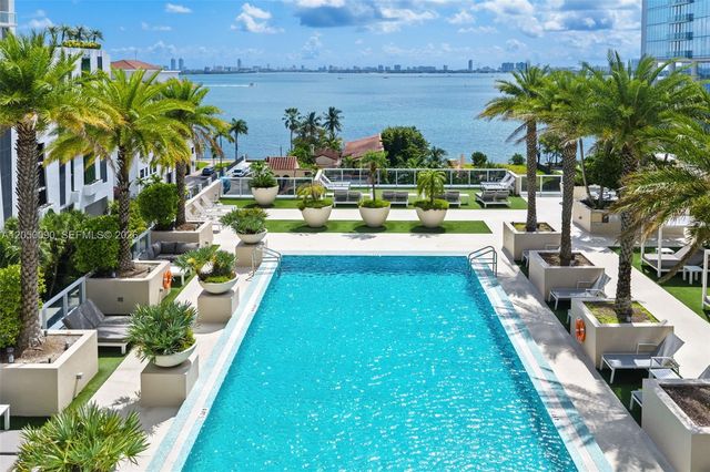 600 NE 27th St 1402, Miami, FL 33137