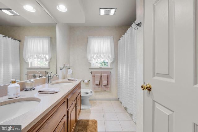 2178 WEHR MILL RD, Allentown, PA 18104