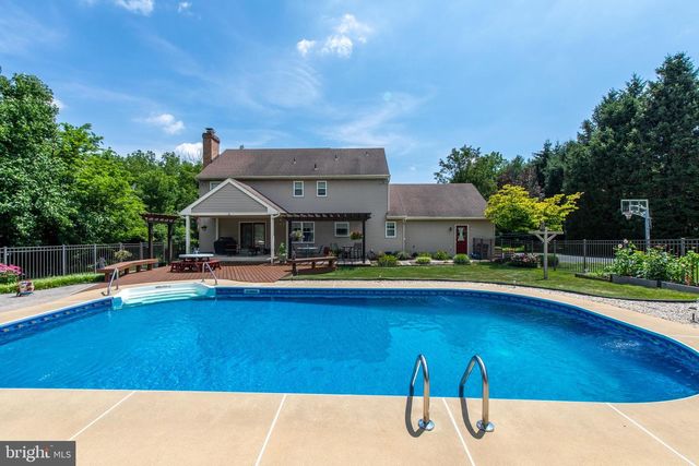 2178 WEHR MILL RD, Allentown, PA 18104