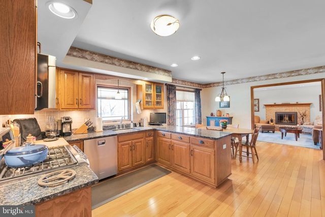 2178 WEHR MILL RD, Allentown, PA 18104