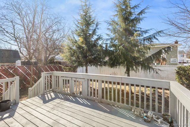 259 Waldo Street, Copiague, NY 11726