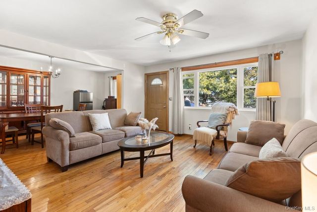 259 Waldo Street, Copiague, NY 11726