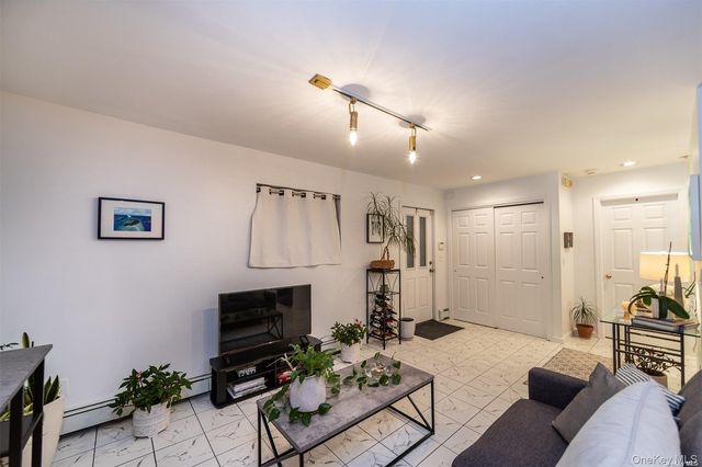680 W Beech Street B, Long Beach, NY 11561