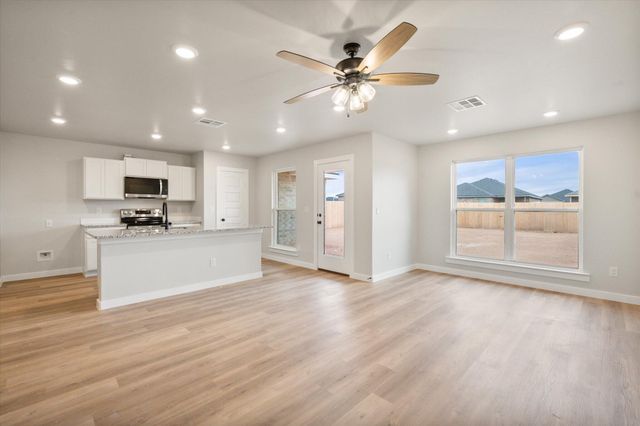 2305 133rd Street, Lubbock, TX 79423