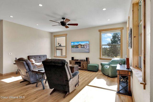 12194 E ROSEWOOD RD, St. Maries, ID 83861