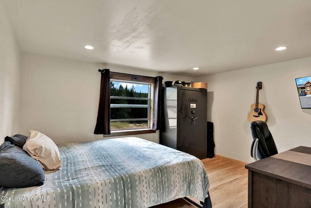 12194 E ROSEWOOD RD, St. Maries, ID 83861