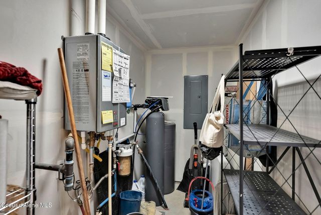 12194 E ROSEWOOD RD, St. Maries, ID 83861