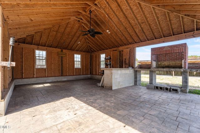 403 Western Wayne Drive, Pikeville, NC 27863