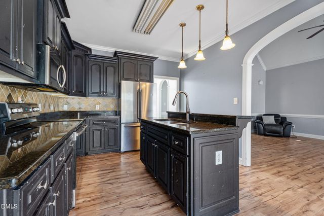 403 Western Wayne Drive, Pikeville, NC 27863