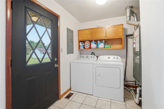 121 Chestnut Avenue, Carlisle, OH 45005