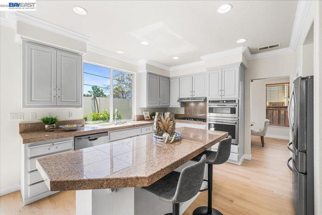 368 Riesling Ct, Fremont, CA 94539