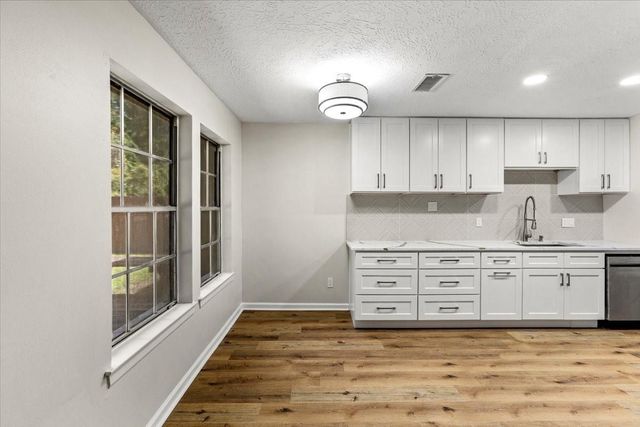 3315 Beaver Glen Drive, Houston, TX 77339