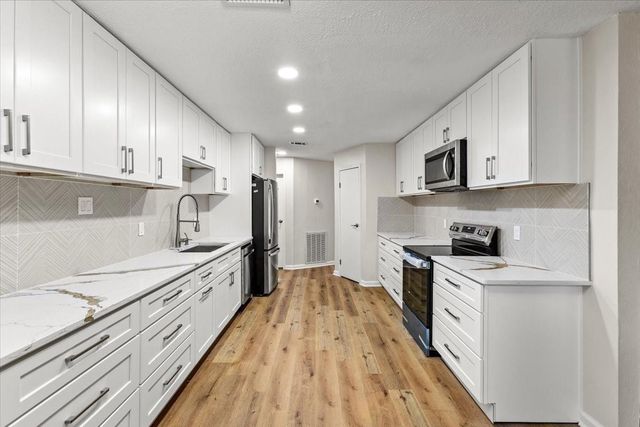 3315 Beaver Glen Drive, Houston, TX 77339