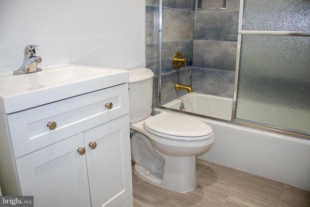 842 JAMESTOWN RD, East Windsor, NJ 08520