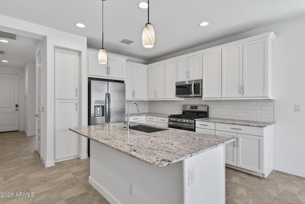 Image 4 of property listing at 24870 N 171ST Lane, Surprise, AZ 85387