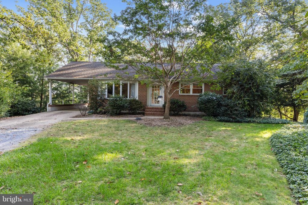 5901 RUSTIC LN, Elkridge, MD 21075