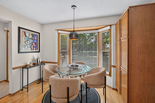 1070 50th Street 14A, West Des Moines, IA 50266