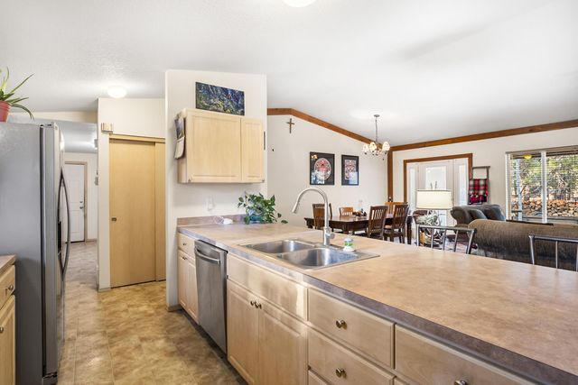 18870 Tuscarora Lane, Bend, OR 97702