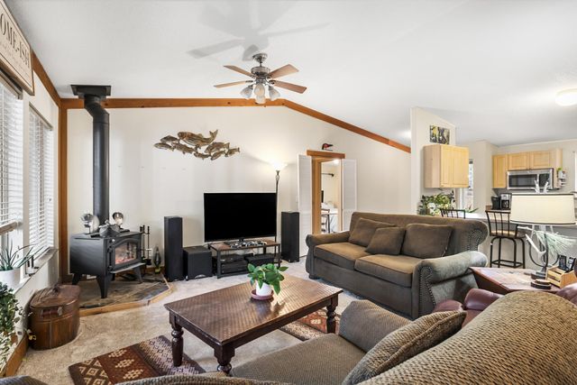 18870 Tuscarora Lane, Bend, OR 97702