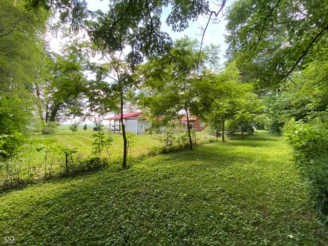 1591 S Graveyard Road, Paragon, IN 46166