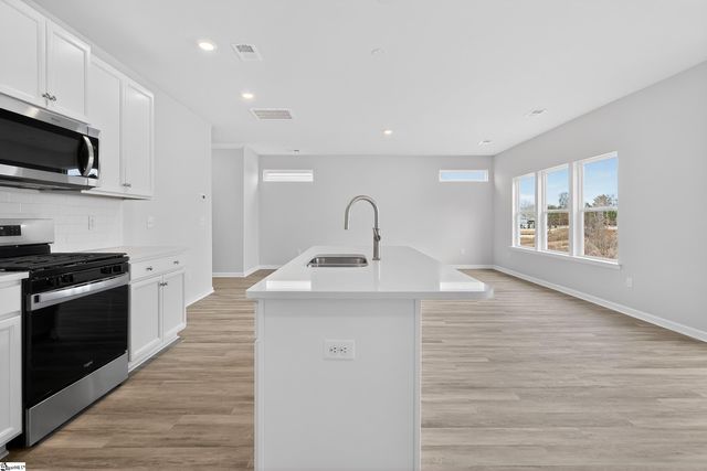 101 Leacock Drive, Fountain Inn, SC 29644