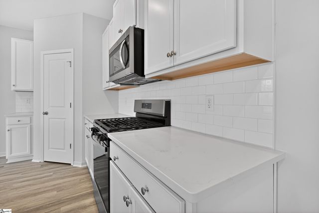 101 Leacock Drive, Fountain Inn, SC 29644