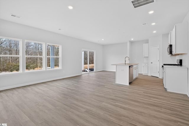 101 Leacock Drive, Fountain Inn, SC 29644