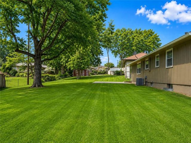 15505 E 36th Terrace S, Independence, MO 64055