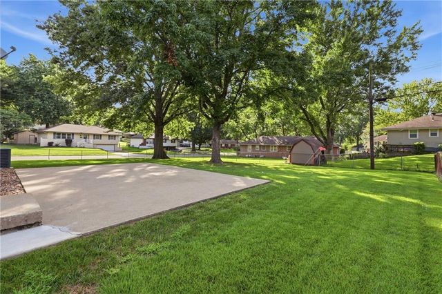 15505 E 36th Terrace S, Independence, MO 64055