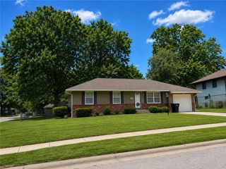 15505 E 36th Terrace S, Independence, MO 64055