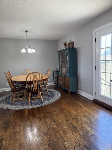 204 Rose Ln, Shelbyville, TN 37160