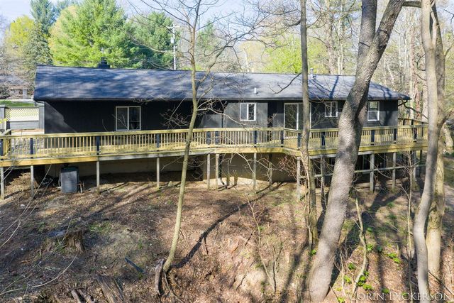258 Lowe Street, Allegan, MI 49010