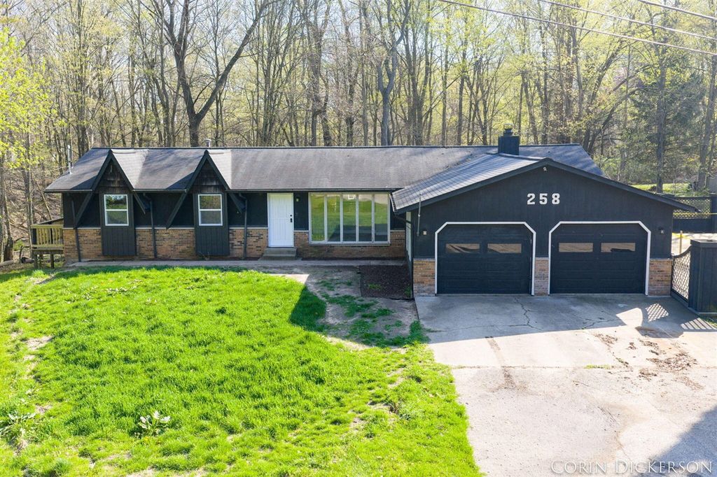 258 Lowe Street, Allegan, MI 49010