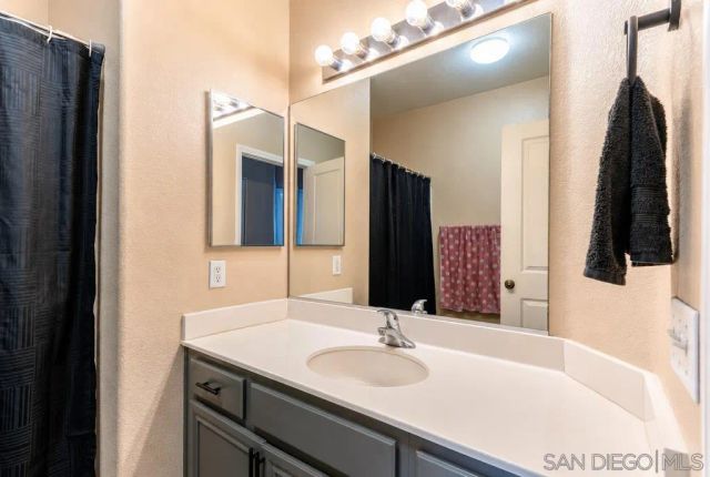 1469 Rancho Rose Way Unit 28, Oceanside, CA 92057
