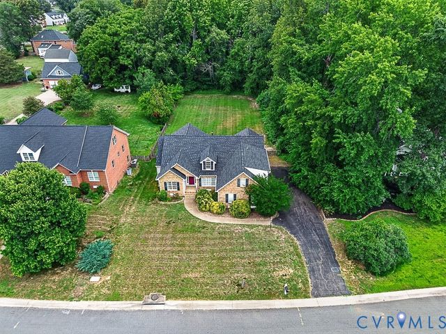 8132 Timberlake Ln, Mechanicsville, VA 23116