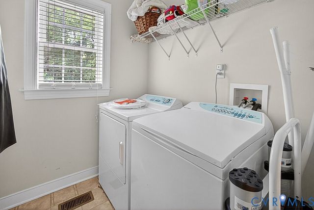 8132 Timberlake Ln, Mechanicsville, VA 23116